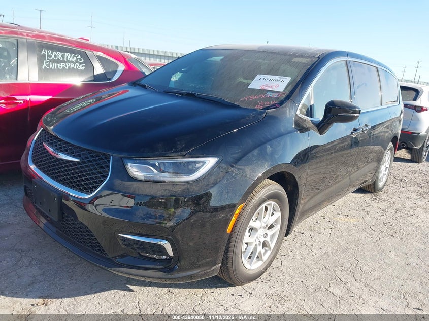 2C4RC1BG7TR178867 2026 CHRYSLER PACIFICA photo no. 2