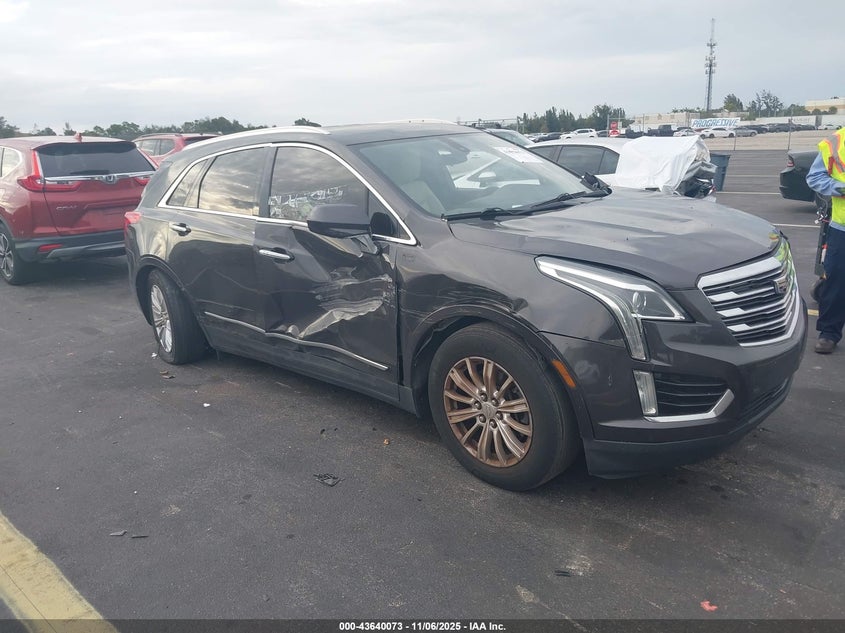2017 CADILLAC XT5 STANDARD - 1GYKNARSXHZ120832