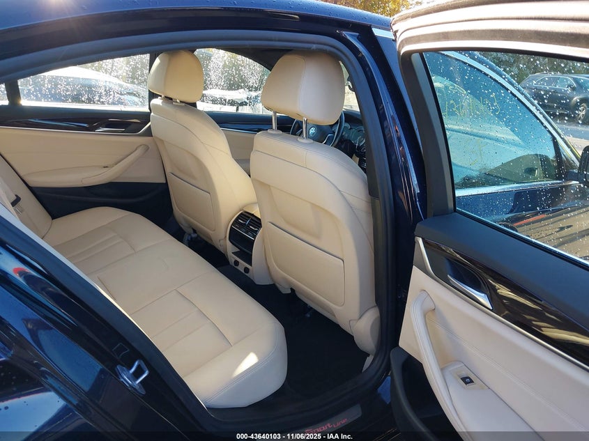 WBAJA7C58JWC74627 2018 BMW 5ER photo no. 8