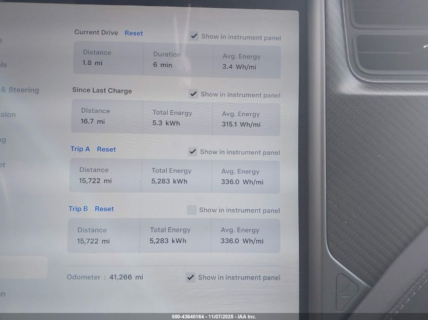 2018 Tesla Model S 100D/75D/P100D VIN: 5YJSA1E25JF285674 Lot: 43640164