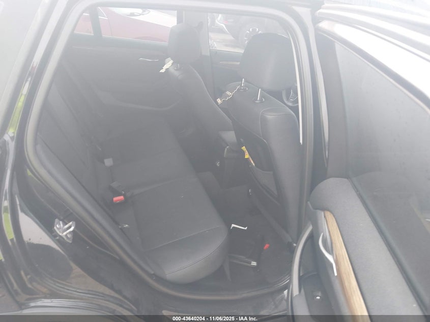 2013 BMW X1 xDrive28I VIN: WBAVL1C54DVR85516 Lot: 43640204