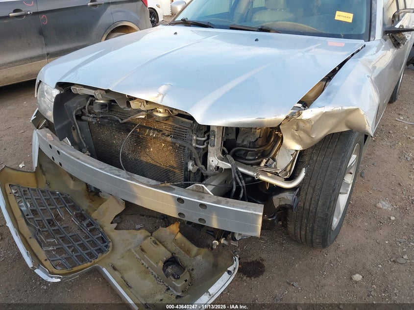 2007 Chrysler 300 Touring VIN: 2C3KA53G97H600957 Lot: 43640247