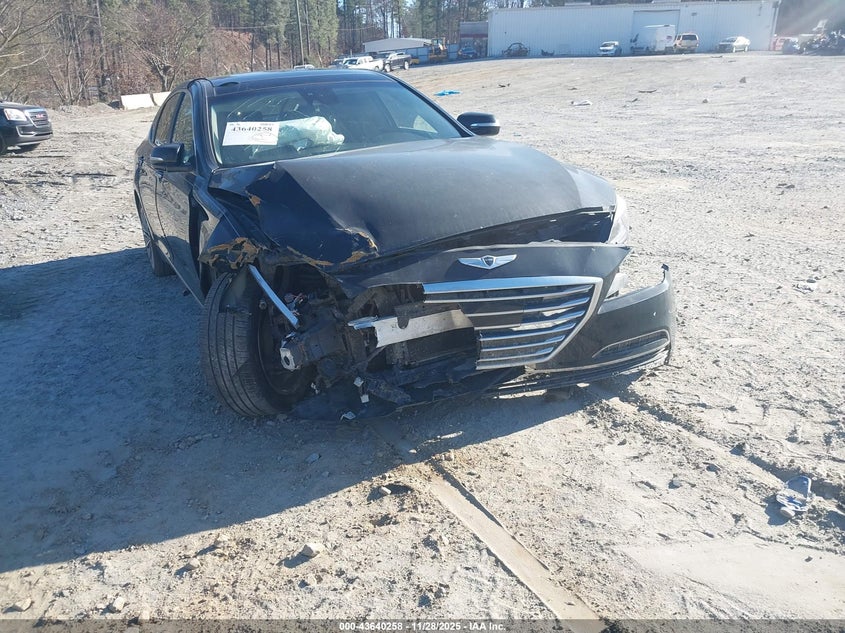 2015 Hyundai Genesis 3.8 VIN: KMHGN4JE6FU032224 Lot: 43640258