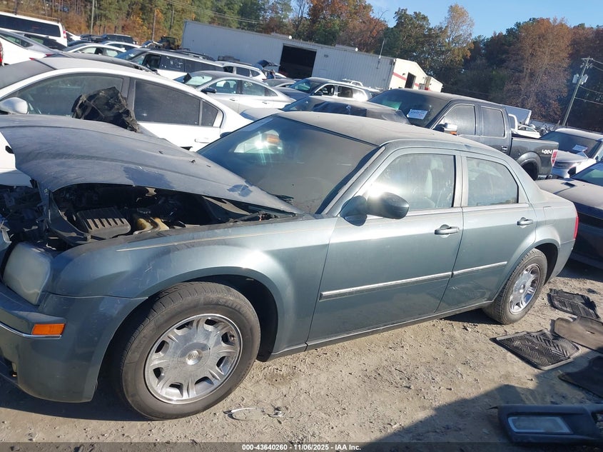 2006 Chrysler 300 Touring VIN: 2C3LA53G86H113073 Lot: 43640260