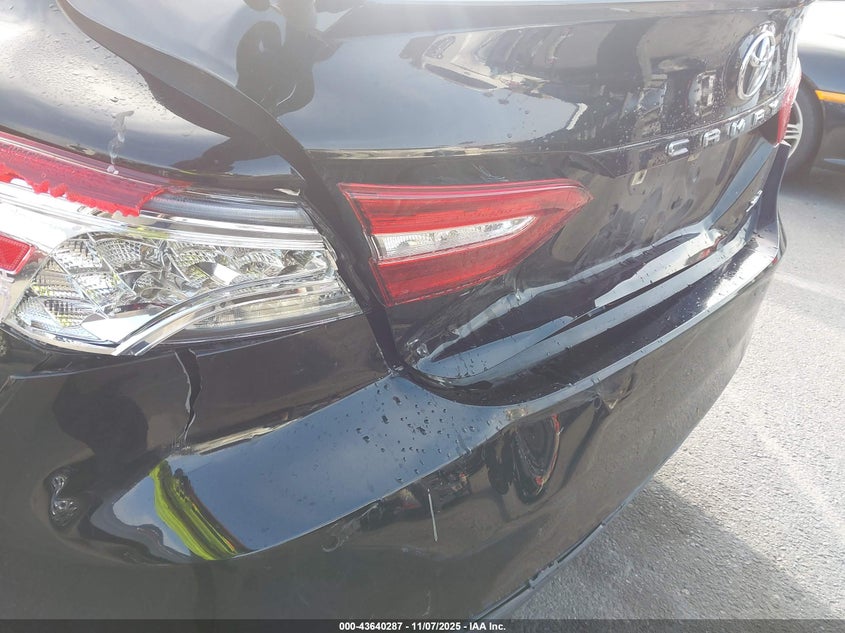 4T1B11HK7JU071624 2018 TOYOTA CAMRY photo no. 6
