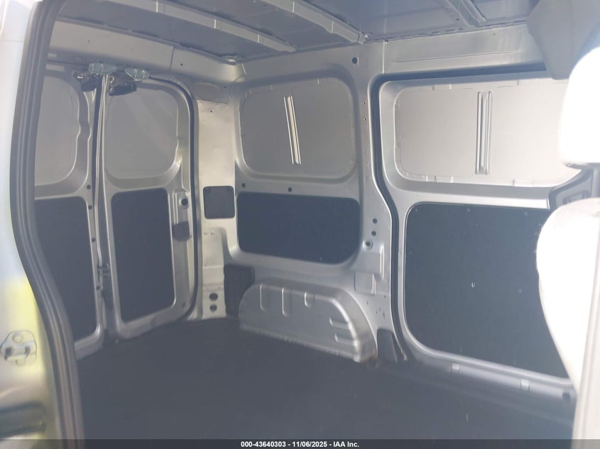 2018 Nissan Nv200 Sv VIN: 3N6CM0KN0JK700490 Lot: 43640303