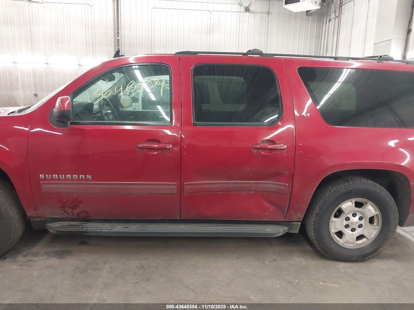2013 Chevrolet Suburban 1500 Lt VIN: 1GNSKJE75DR195942 Lot: 43640304