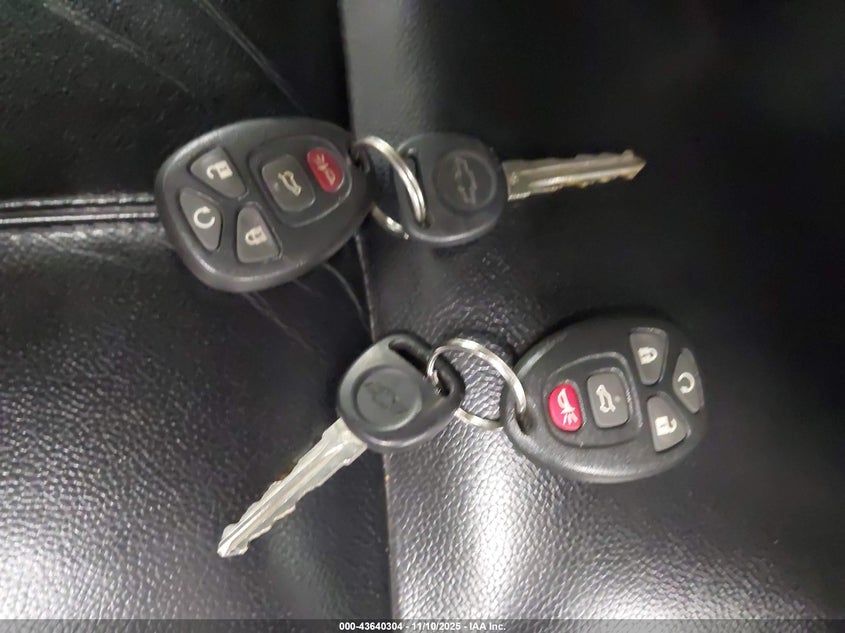 2013 Chevrolet Suburban 1500 Lt VIN: 1GNSKJE75DR195942 Lot: 43640304