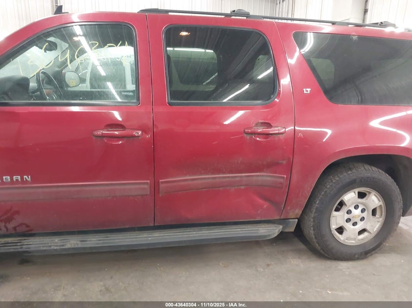 2013 Chevrolet Suburban 1500 Lt VIN: 1GNSKJE75DR195942 Lot: 43640304