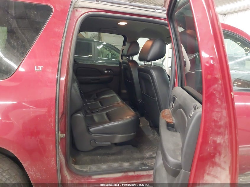 2013 Chevrolet Suburban 1500 Lt VIN: 1GNSKJE75DR195942 Lot: 43640304