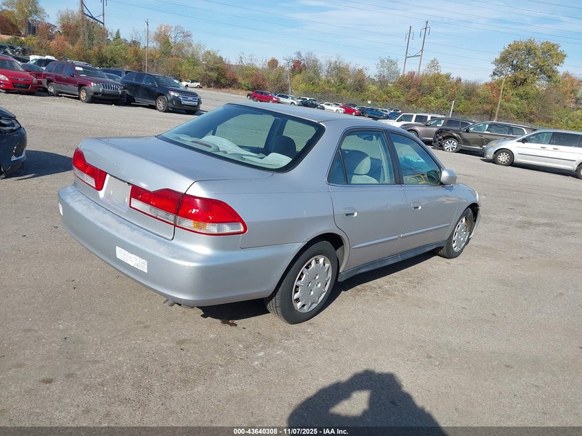 1HGCG66502A039913 2002 HONDA ACCORD photo no. 4