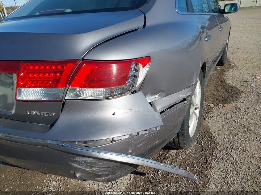 2007 Hyundai Azera Limited/Se VIN: KMHFC46F07A207721 Lot: 43640318
