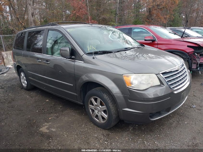 CHRYSLER TOWN & COUNTRY TOURING PLUS