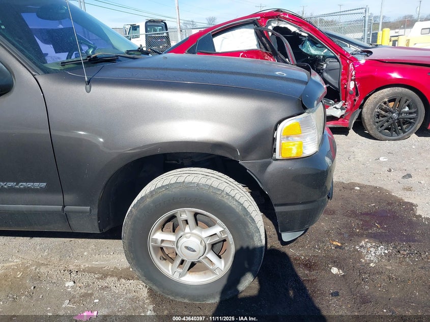 1FMZU63W05UA75615 2005 FORD EXPLORER photo no. 6