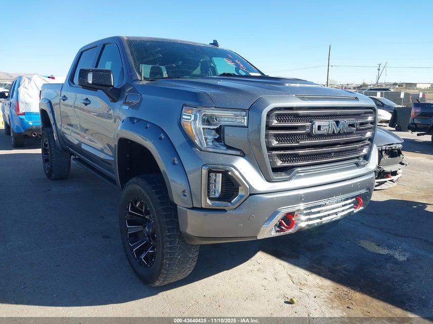 GMC SIERRA 1500 4WD SHORT BOX AT4