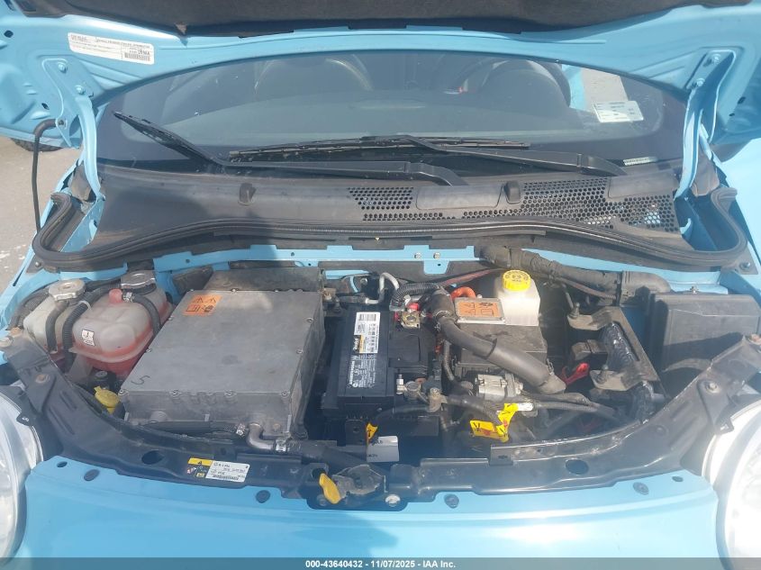 2015 Fiat 500E Battery Electric VIN: 3C3CFFGE6FT756576 Lot: 43640432