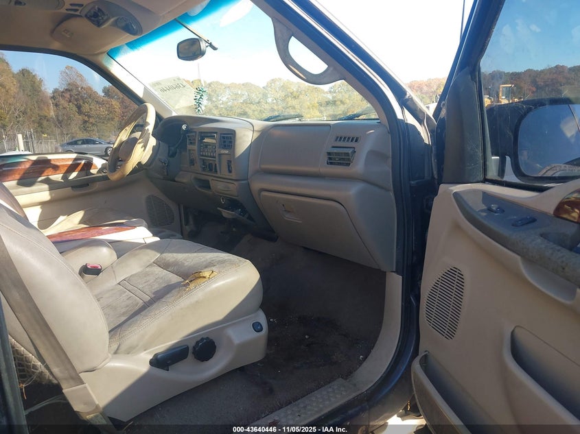 1FMNU43S5YEC33347 2000 FORD EXCURSION photo no. 5