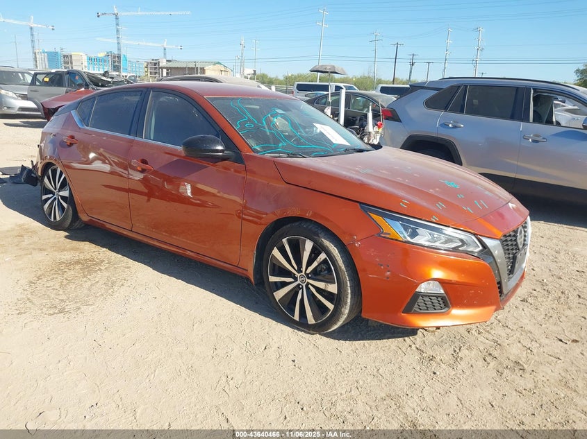 NISSAN ALTIMA SR FWD