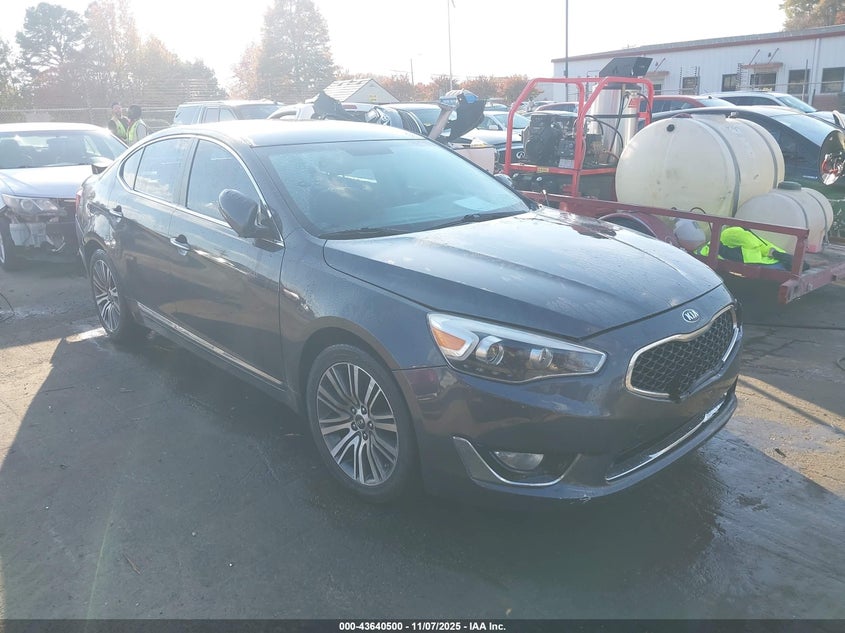 KIA CADENZA PREMIUM