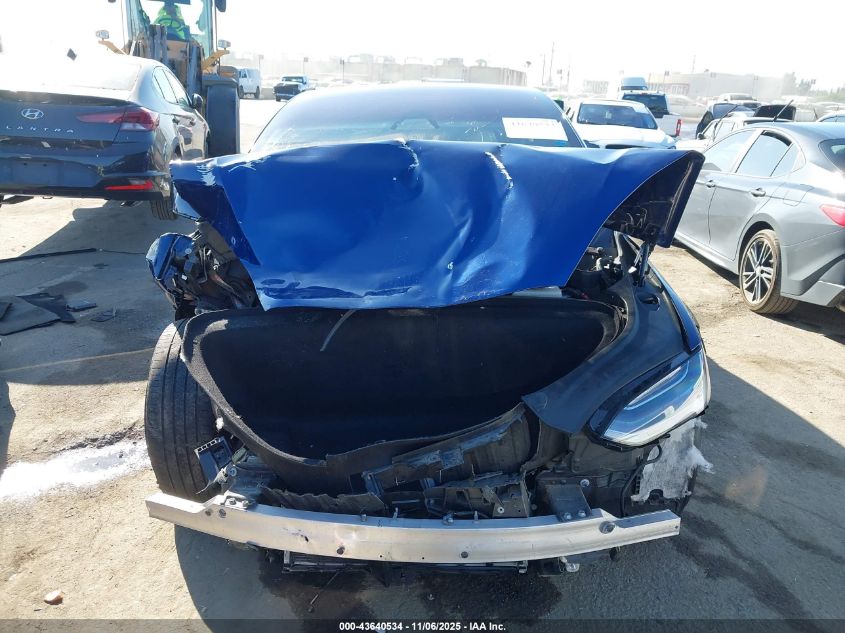 2022 Tesla Model X Plaid Tri Motor All-Wheel Drive VIN: 7SAXCBE66NF349867 Lot: 43640534