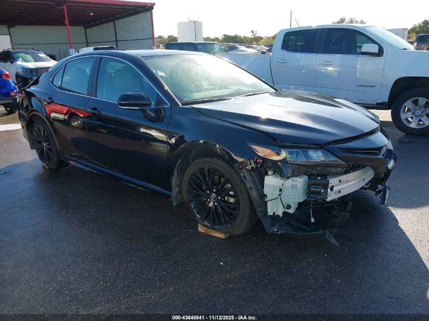 TOYOTA CAMRY HYBRID SE