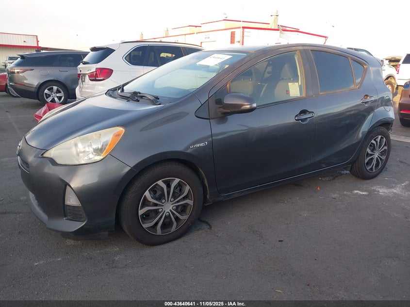 2013 Toyota Prius C Three VIN: JTDKDTB33D1048792 Lot: 43640641