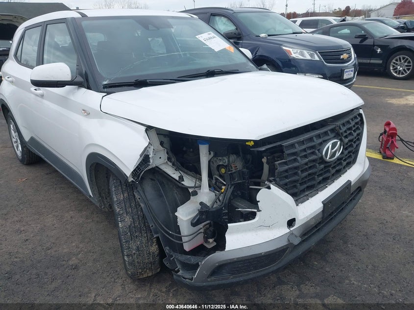 2021 HYUNDAI VENUE SE KMHRB8A36MU096767