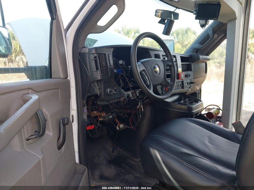 2019 Chevrolet Express Cutaway 4500 Van VIN: 1HA6GUBG7KN007228 Lot: 43640661