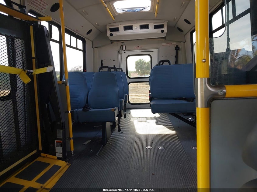 2019 Chevrolet Express Cutaway 4500 Van VIN: 1HA6GUBG9KN007022 Lot: 43640703