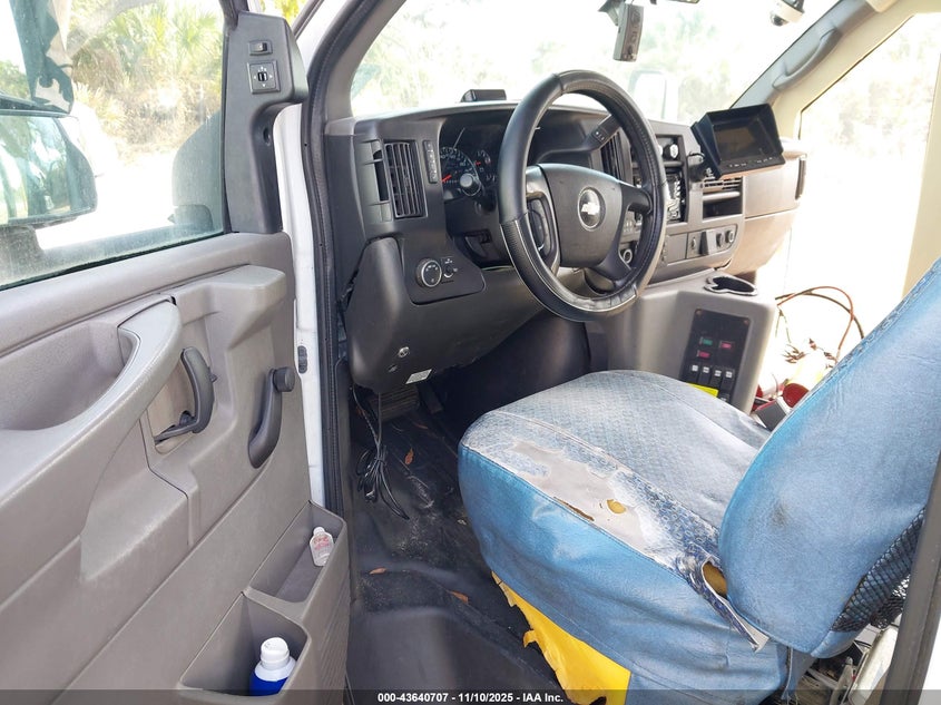 2019 Chevrolet Express Cutaway 4500 Van VIN: 1HA6GUBG6KN007155 Lot: 43640707