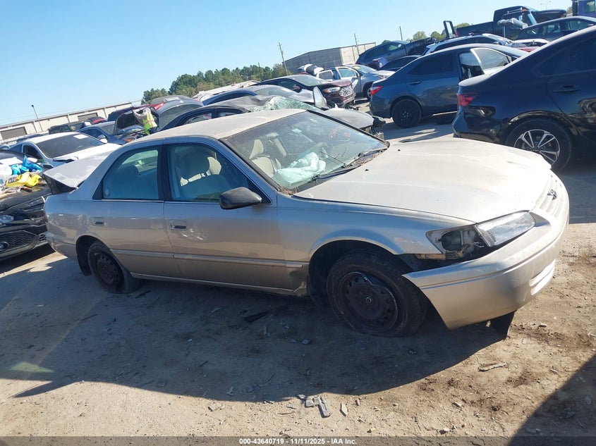 1999 Toyota Camry Ce VIN: 4T1BG22K5XU559685 Lot: 43640719