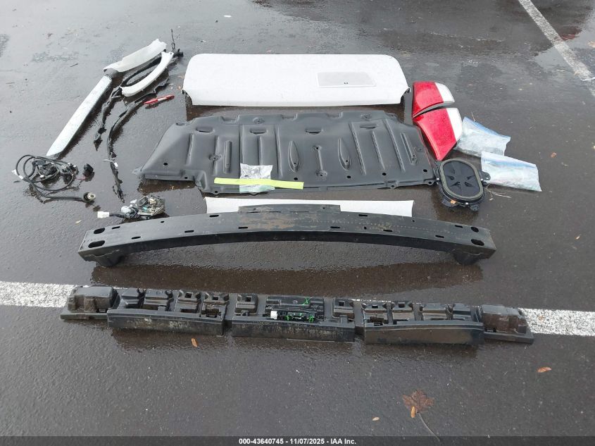 2011 Toyota Sienna Limited V6 VIN: 5TDYK3DC1BS021300 Lot: 43640745