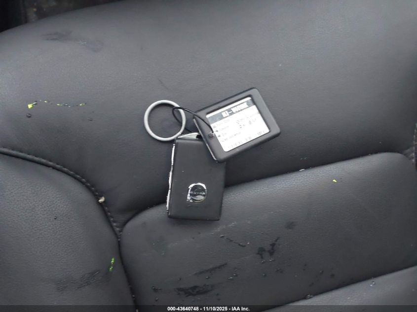 2025 Volvo Xc60 B5 Core VIN: YV4M12RJ0S1216625 Lot: 43640748