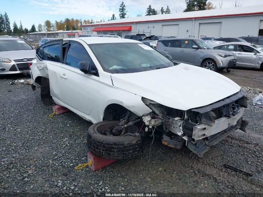 NISSAN ALTIMA 2.5 SR