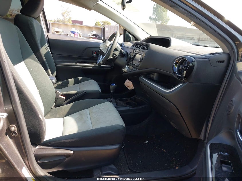 2015 Toyota Prius C Three VIN: JTDKDTB33F1578196 Lot: 43640884