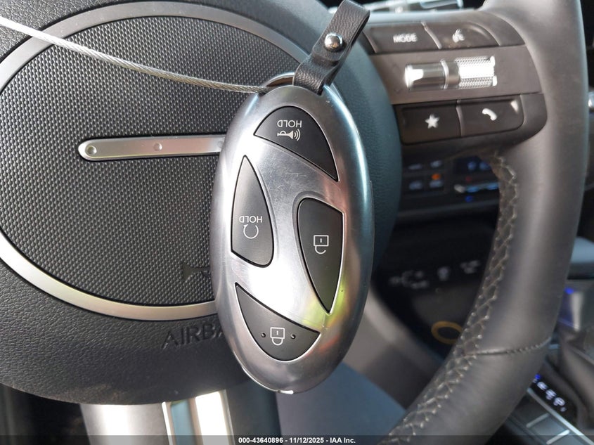 2025 HYUNDAI KONA SEL KM8HB3AB5SU308027