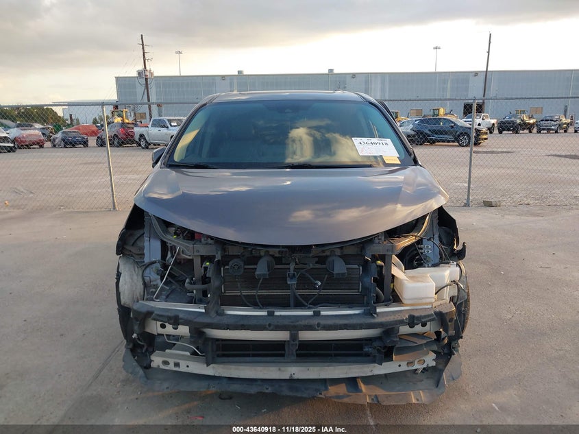 2021 Toyota Sienna Xle VIN: 5TDYRKEC4MS004790 Lot: 43640918