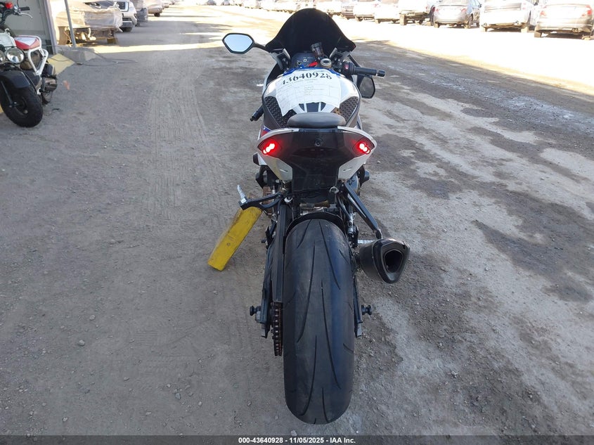 2020 BMW S 1000 Rr VIN: WB10E2301LZJ27720 Lot: 43640928
