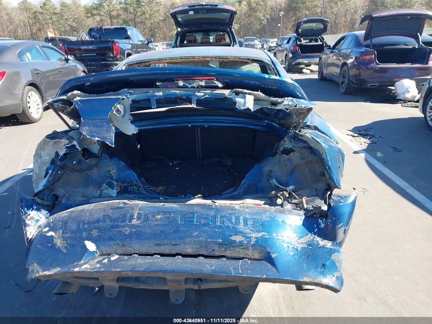 2000 Ford Mustang VIN: 1FAFP4045YF194670 Lot: 43640951