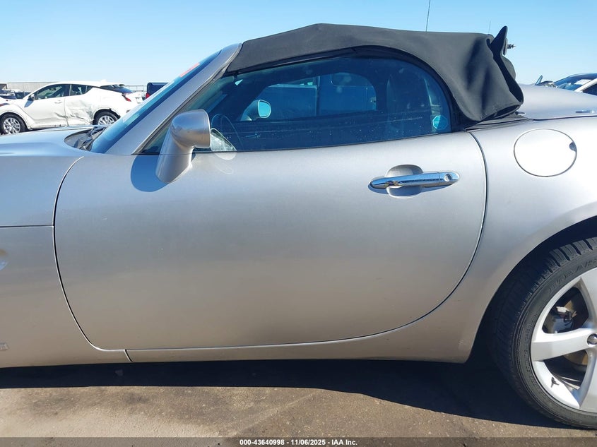 2007 Pontiac Solstice VIN: 1G2MB35B47Y117331 Lot: 43640998