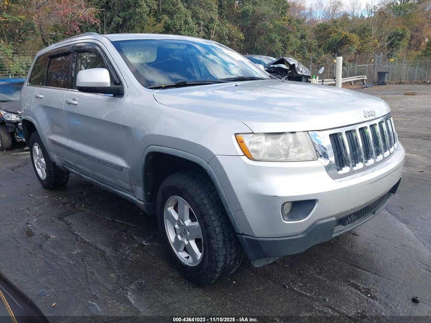 JEEP GRAND CHEROKEE LAREDO