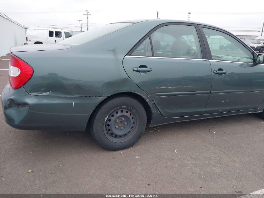2004 Toyota Camry Le VIN: JTDBE32K240267270 Lot: 43641026
