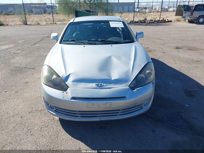 2007 Hyundai Tiburon Gt/Gt Limited/Se VIN: KMHHN66F37U249409 Lot: 43641029