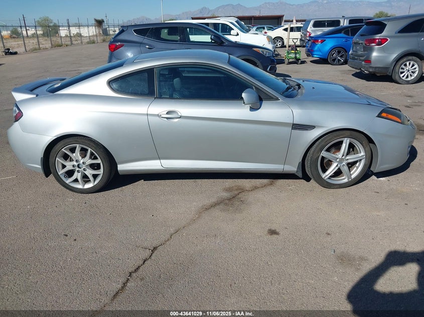 2007 Hyundai Tiburon Gt/Gt Limited/Se VIN: KMHHN66F37U249409 Lot: 43641029