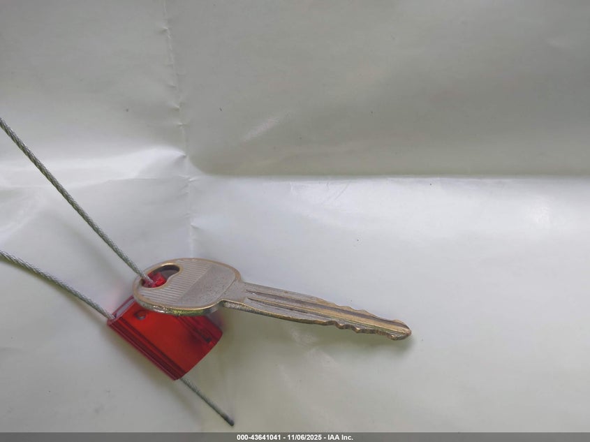 2002 Hyundai Santa Fe Gls/Lx VIN: KM8SC73D62U252379 Lot: 43641041