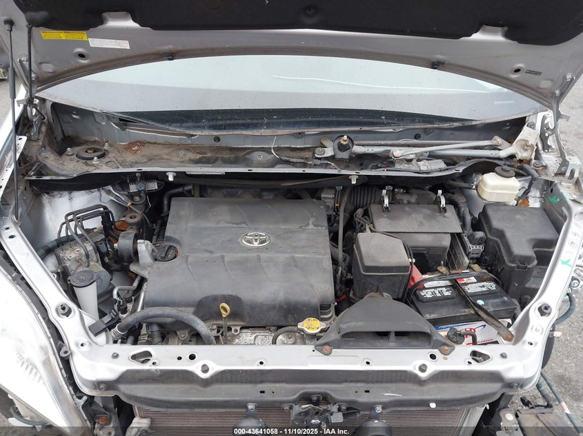 5TDJK3DC2FS125642 2015 TOYOTA SIENNA photo no. 10