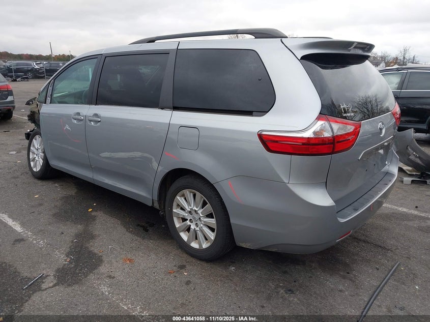 5TDJK3DC2FS125642 2015 TOYOTA SIENNA photo no. 3