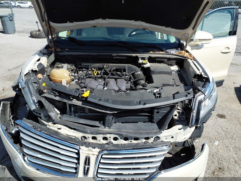 2018 Lincoln Mkc Select VIN: 5LMCJ2D99JUL23061 Lot: 43641062