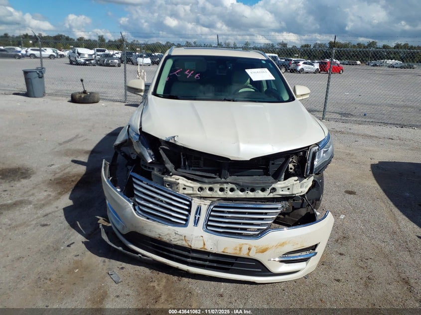 2018 Lincoln Mkc Select VIN: 5LMCJ2D99JUL23061 Lot: 43641062