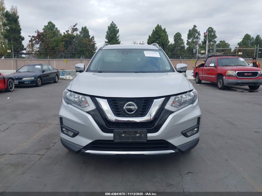 2018 NISSAN ROGUE SL JN8AT2MV4JW320261